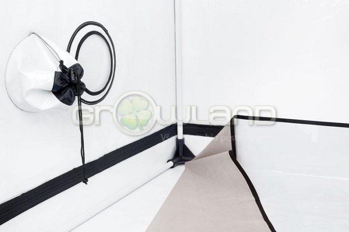 Homebox Ambient Q120 : 120x120x200cm , 1,44m2